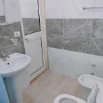 Reardi Hotel Fllake